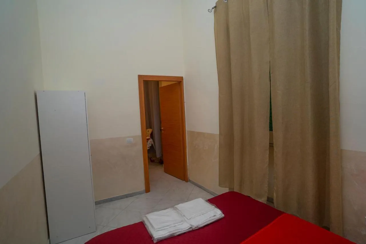 Holiday home Flyresidence Garibaldi Naples Italy