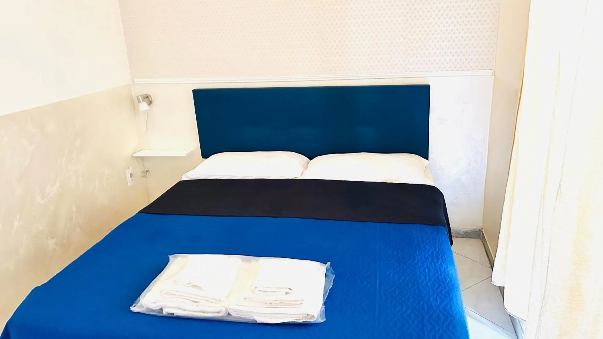 Flyresidence Garibaldi Naples