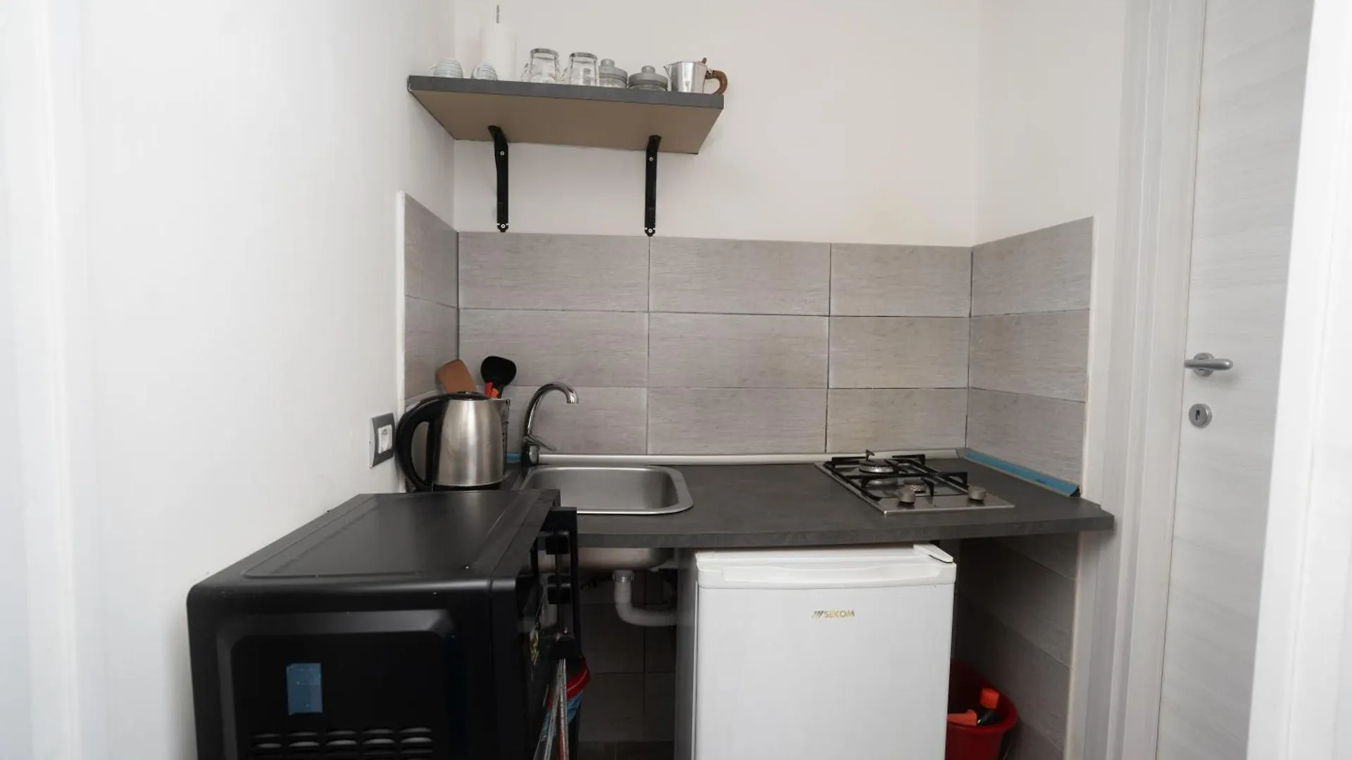Flyresidence Garibaldi Naples